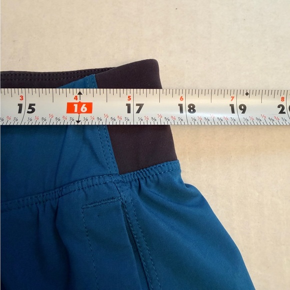 Lululemon Men’s Size XL Oasis Blue THE Lined Shorts Drawstring Workout Running - Picture 8 of 9